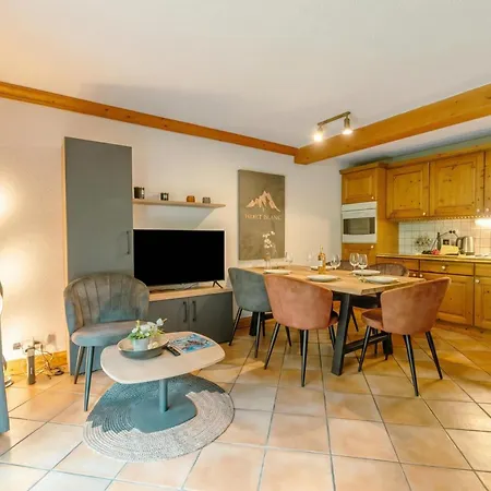 Le Parc Du Mont Blanc In | Balcony & Mountain Views - Happy * Chamonix